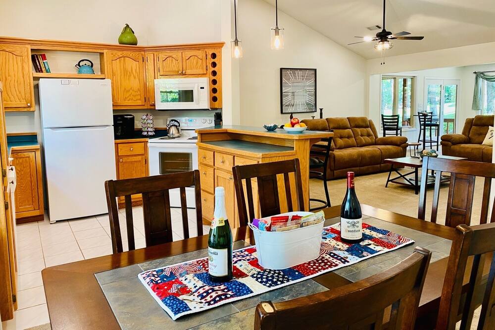 Photo of Kitchen in Hot Springs Village