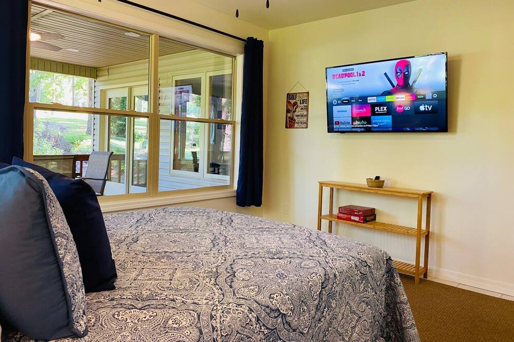 Photo of Bedroom in Hot Springs Village