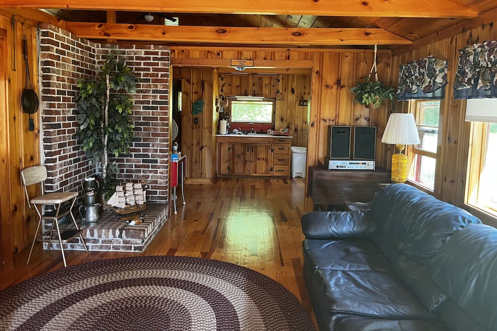Photo of Livingroom in Sanbornville