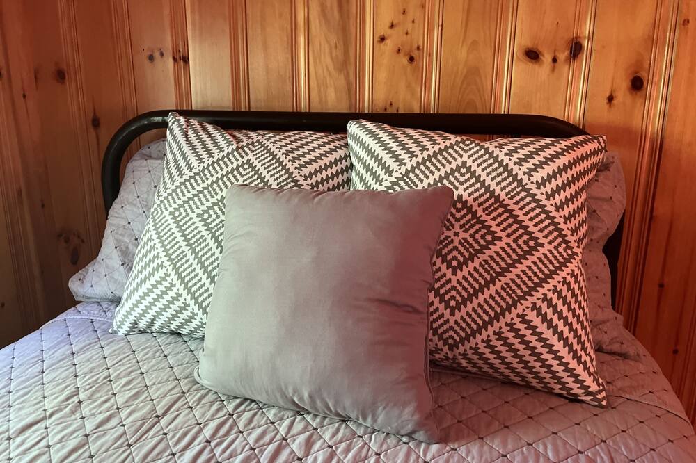 Photo of Bedroom in Sanbornville