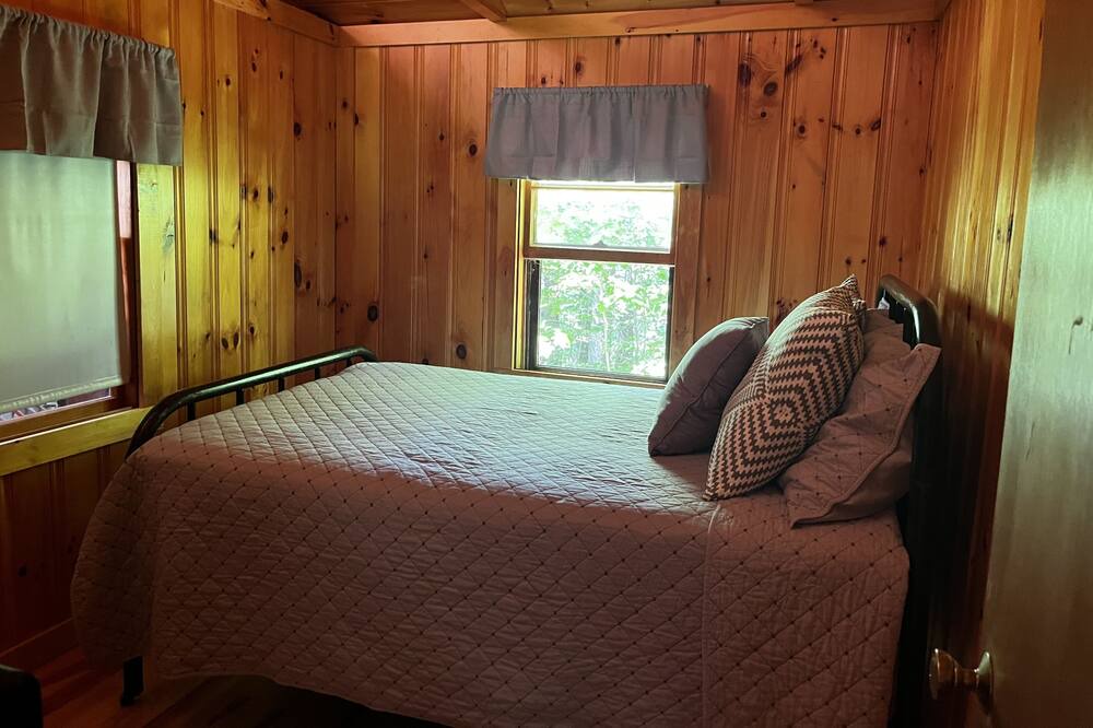 Photo of Bedroom in Sanbornville