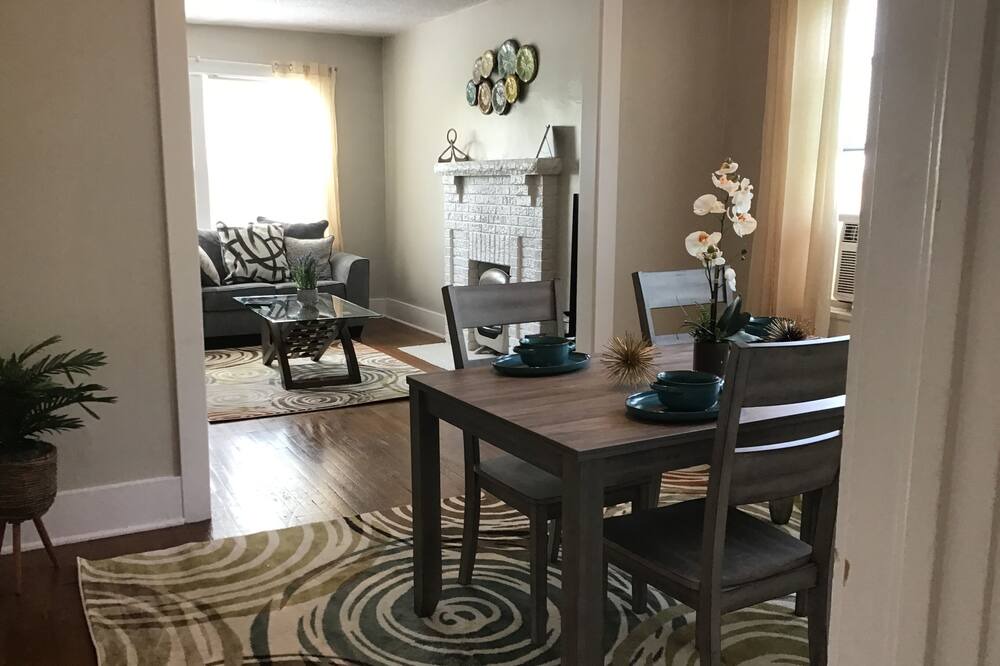 Photo of Bedroom in Cherry Street