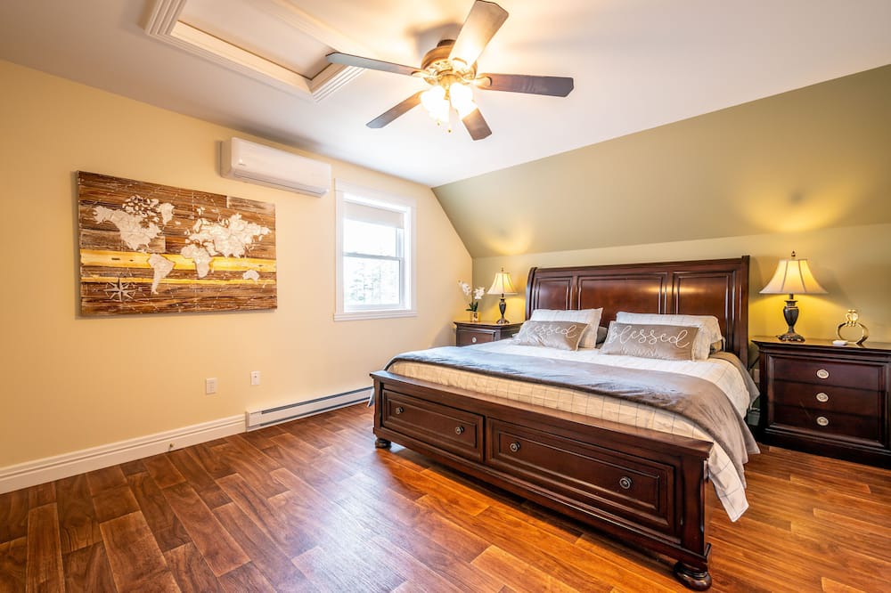 Photo of Bedroom in Halifax County