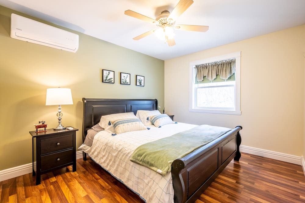 Photo of Bedroom in Halifax County