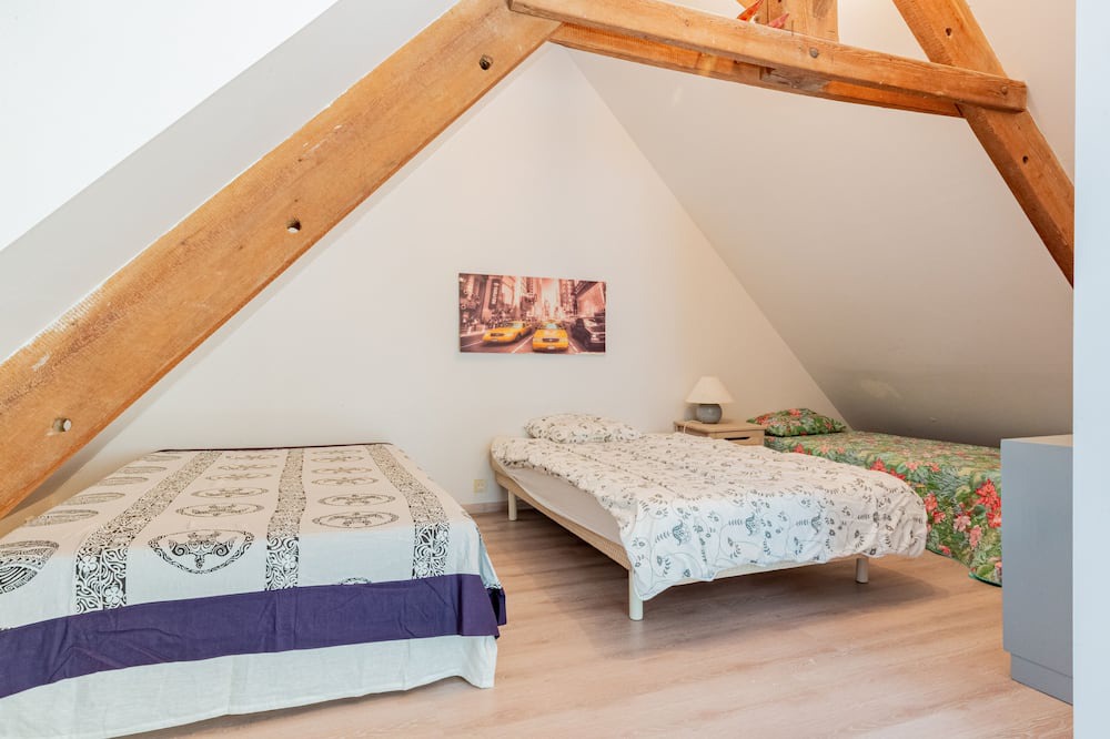 Photo of Bedroom in Cerences