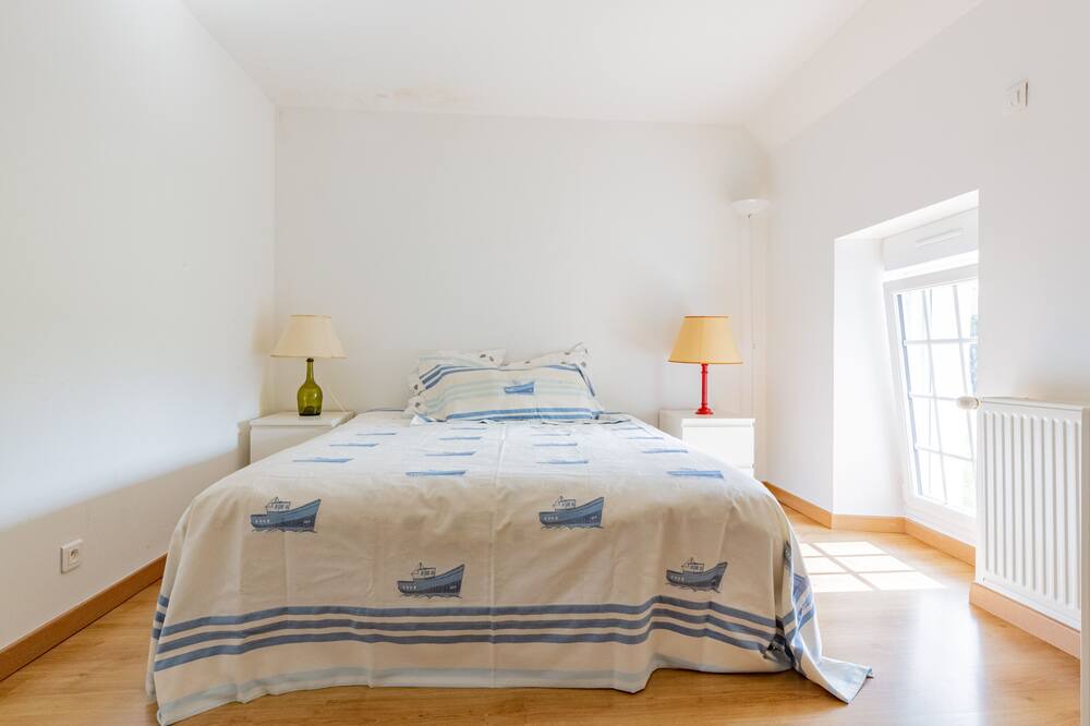 Photo of Bedroom in Cerences