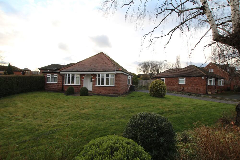 Photo of Outdoor in Notton