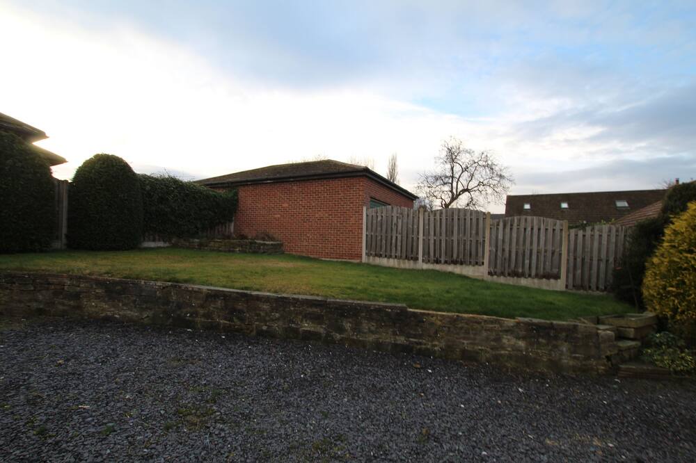 Photo of Outdoor in Notton