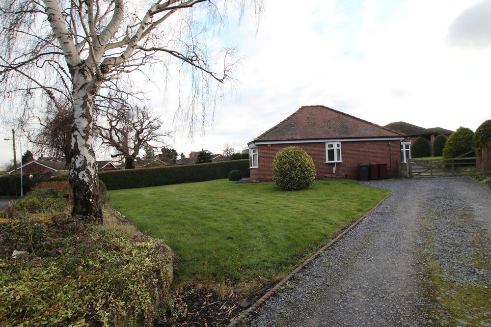 Photo of Outdoor in Notton