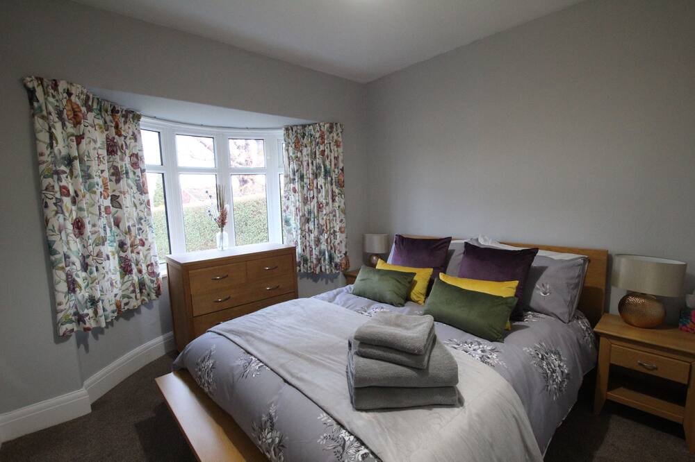 Photo of Bedroom in Notton