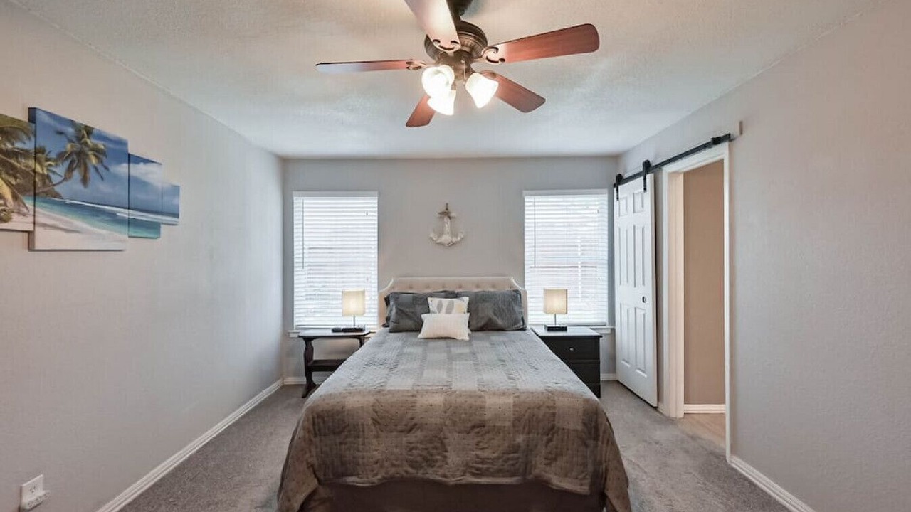 Photo of Bedroom in South Arlington