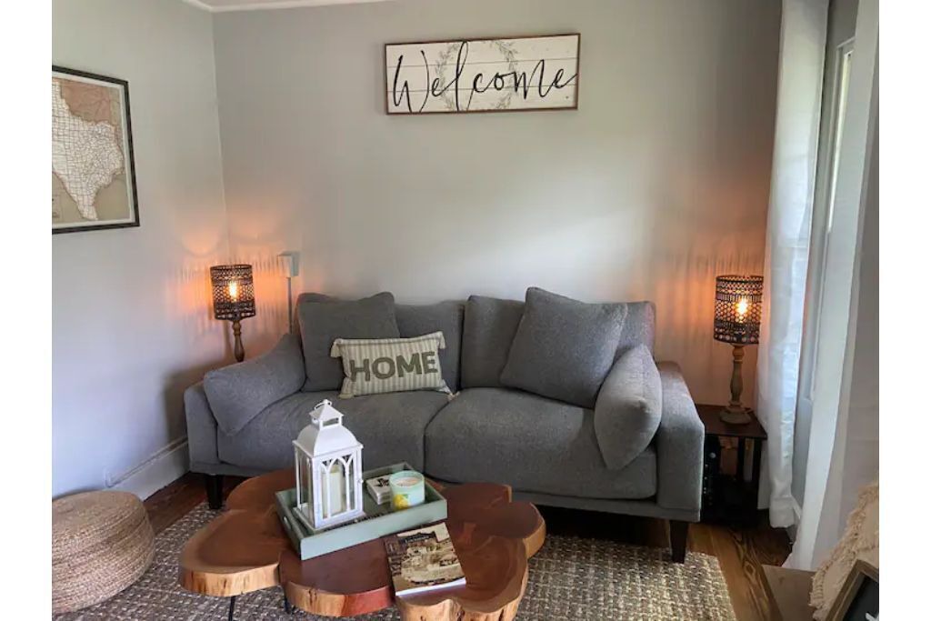 Photo of Livingroom in Lockhart
