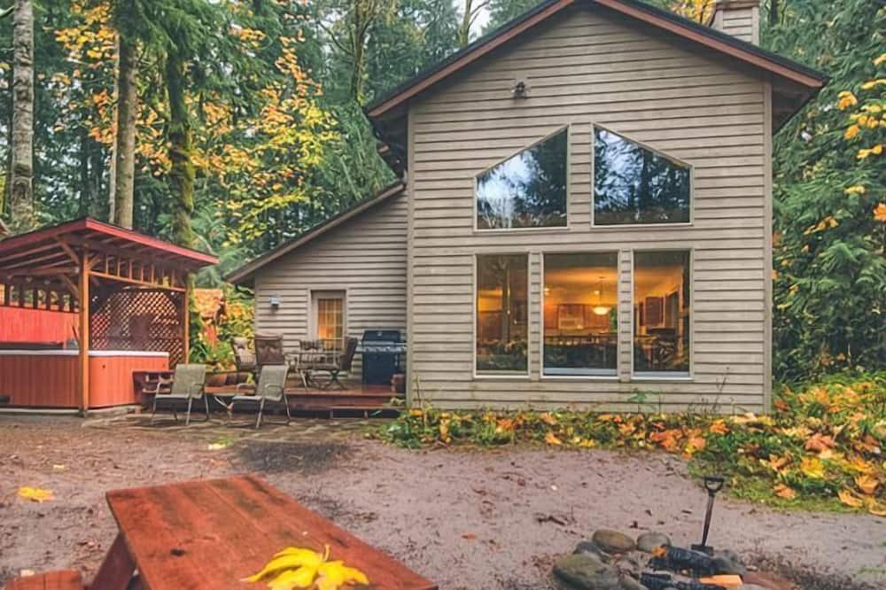 Photo of Outdoor in Brightwood