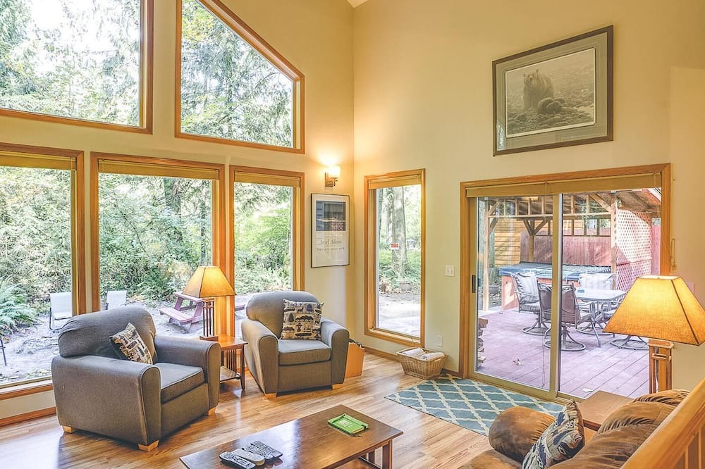 Photo of Livingroom in Brightwood