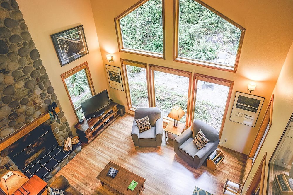 Photo of Livingroom in Brightwood