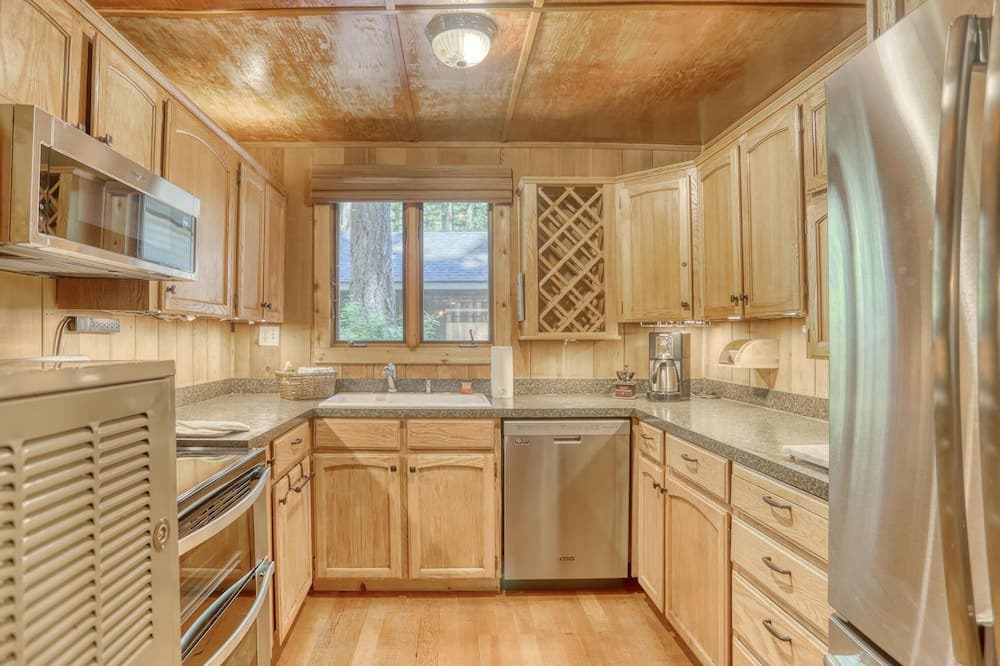 Photo of Kitchen in Mount Hood Village