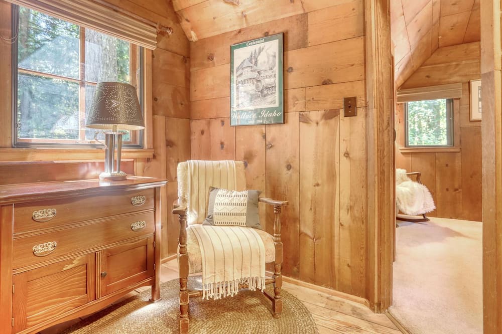 Photo of Bedroom in Mount Hood Village