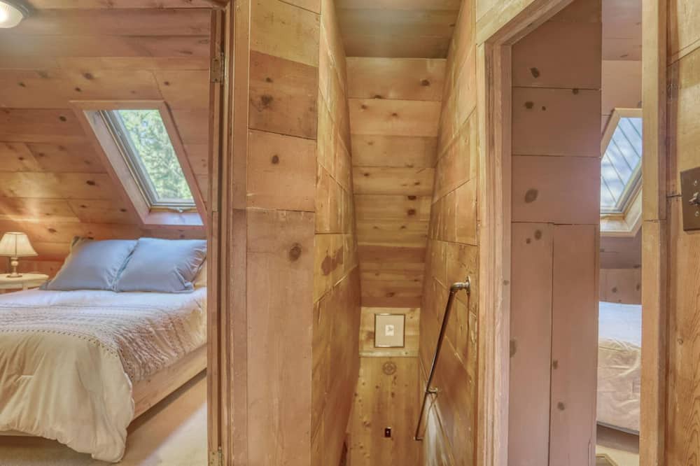 Photo of Bedroom in Mount Hood Village