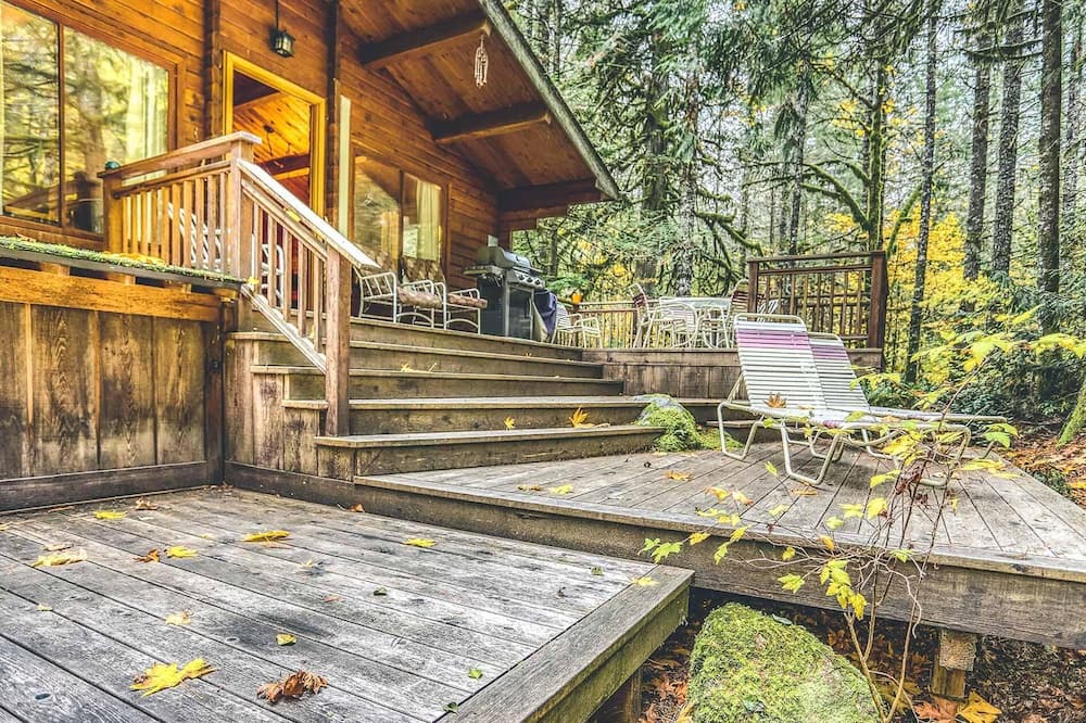 Photo of Outdoor in Rhododendron