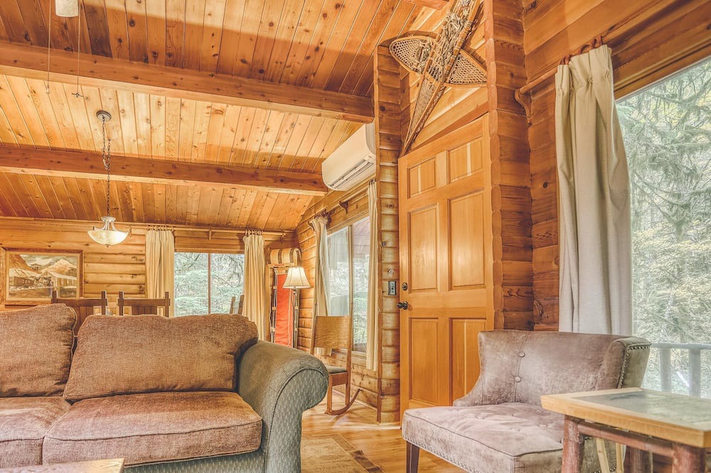 Photo of Livingroom in Rhododendron