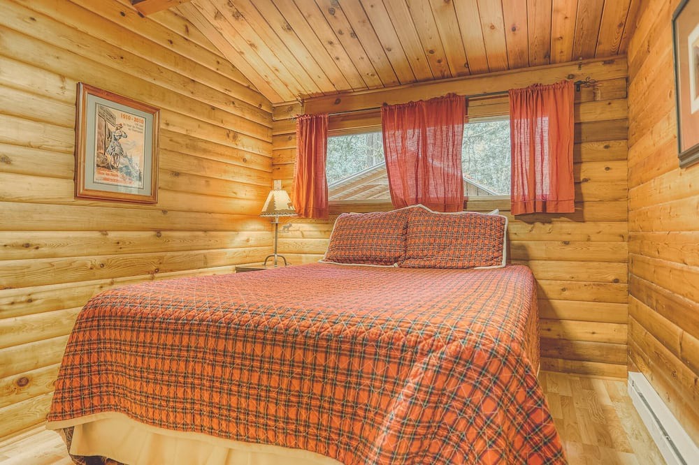 Photo of Bedroom in Rhododendron