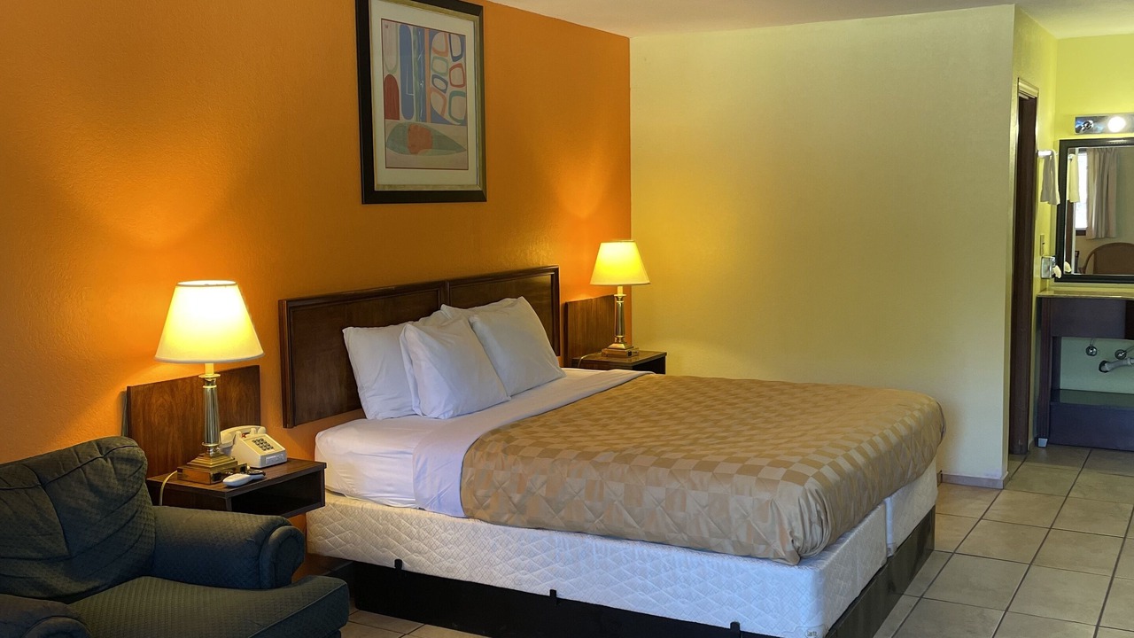 Photo of Bedroom in Homer