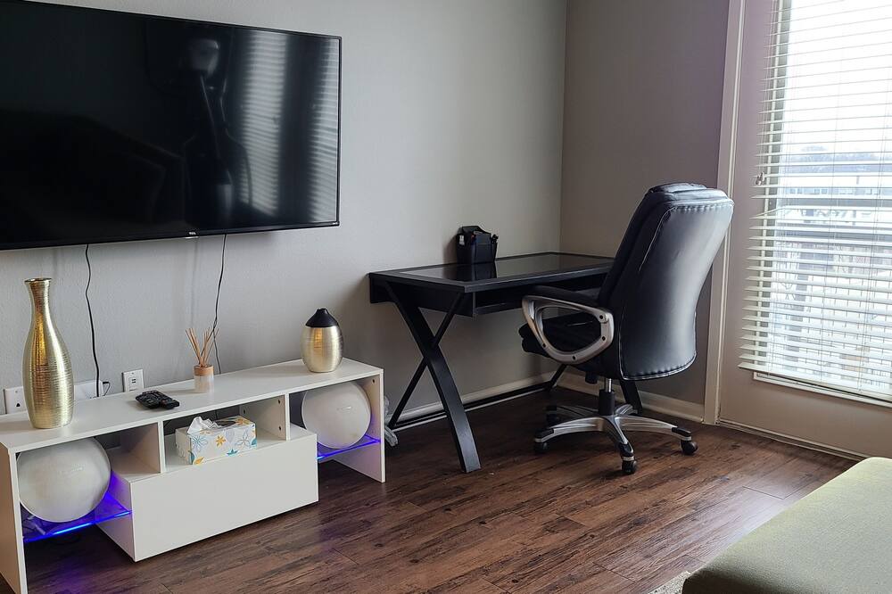 Photo of Bedroom in Fort Worth Cultural District