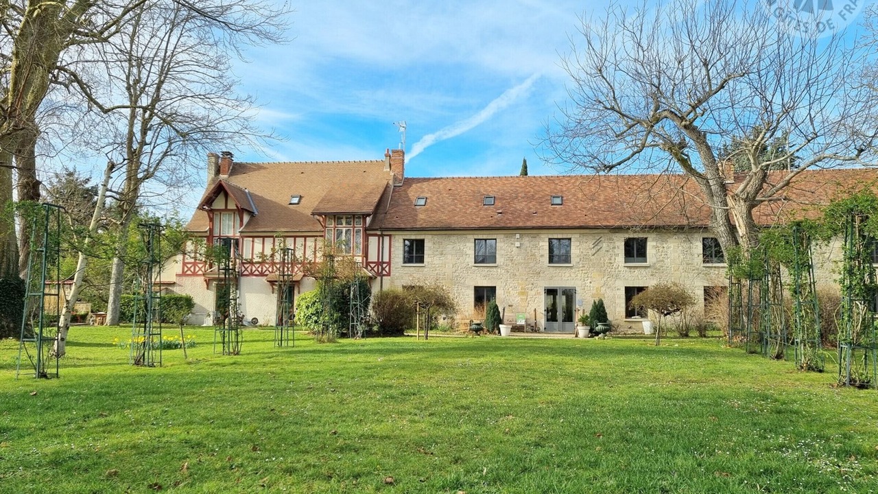 Photo of Outdoor in Cergy