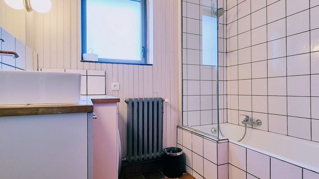 Photo of Bathroom in Cergy