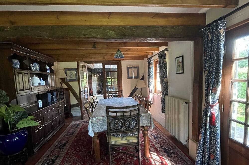 Photo of Livingroom in Beaufour-Druval