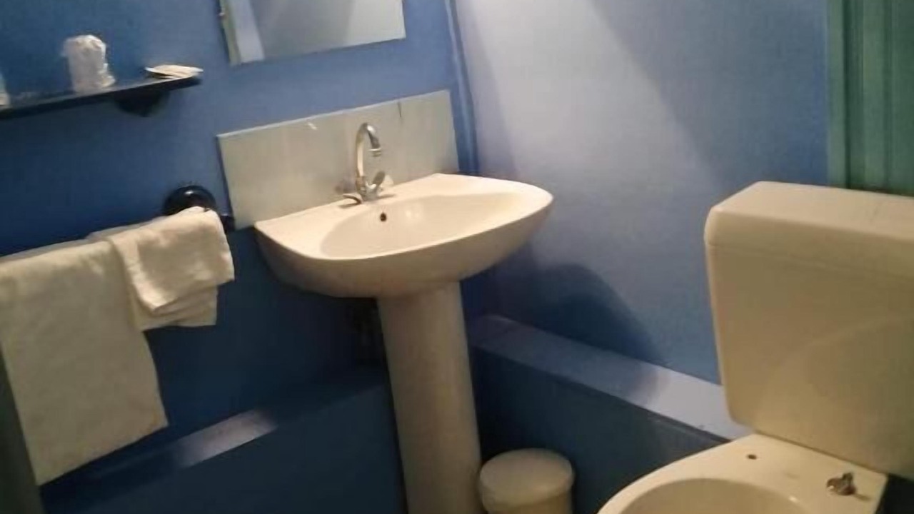 Photo of Bathroom in Saint-Aubin-Les-Elbeuf