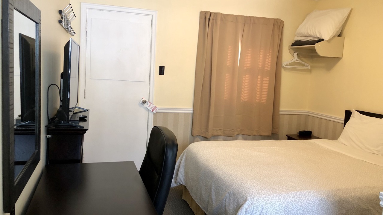 Photo of Bedroom in Haileybury