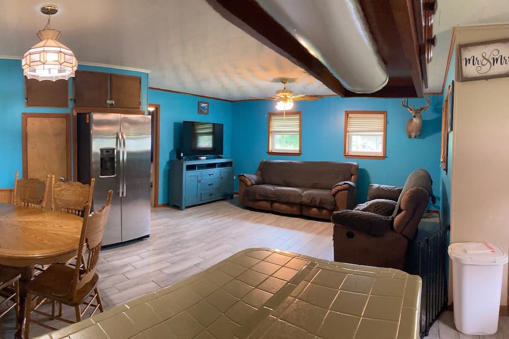 Photo of Livingroom in Pierre Part