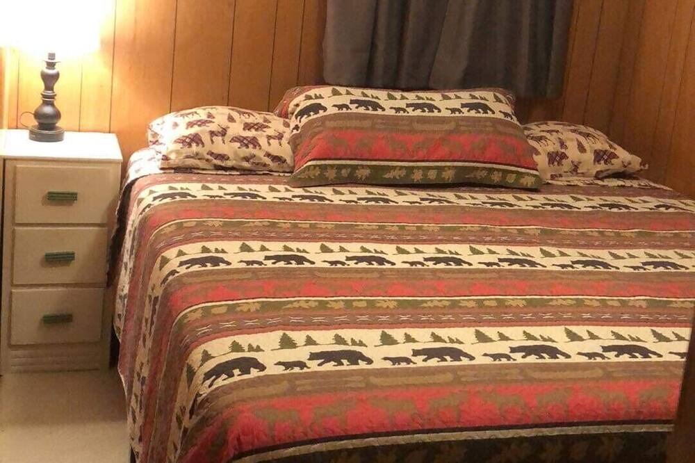 Photo of Bedroom in Grand Marais