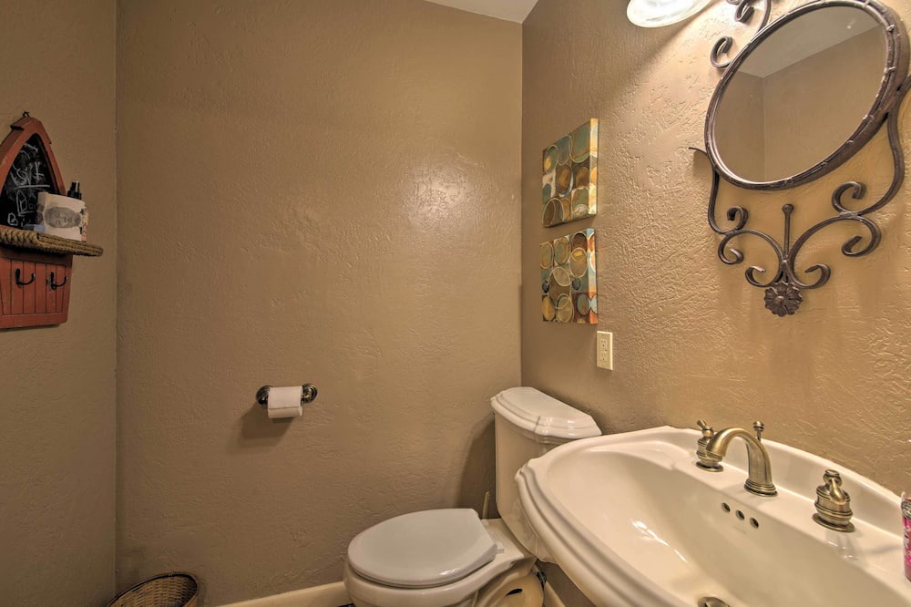 Photo of Bathroom in Lampe