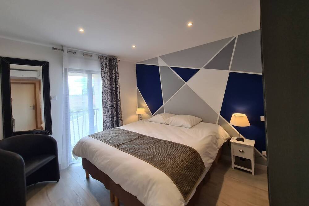 Photo of Bedroom in Othis