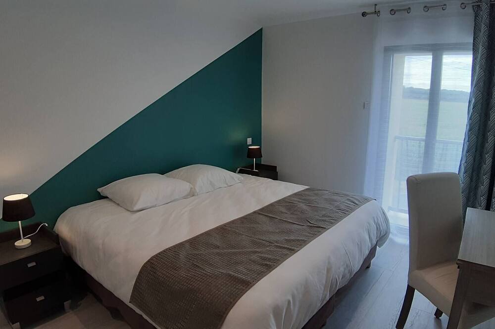 Photo of Bedroom in Othis