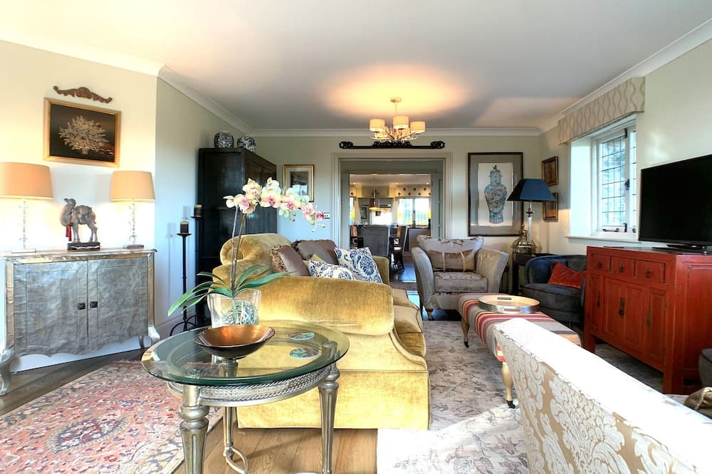 Photo of Others in Tavistock