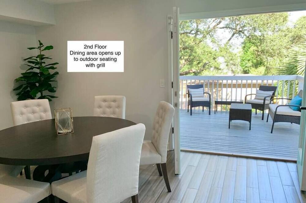 Photo of Bedroom in Neptune Beach