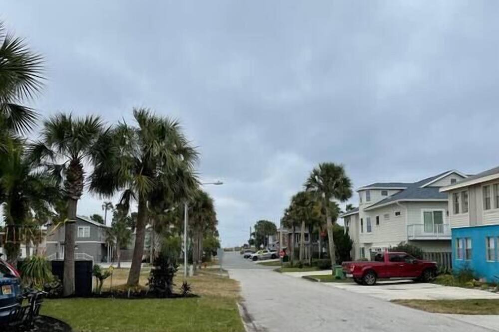 Photo of Others in Neptune Beach