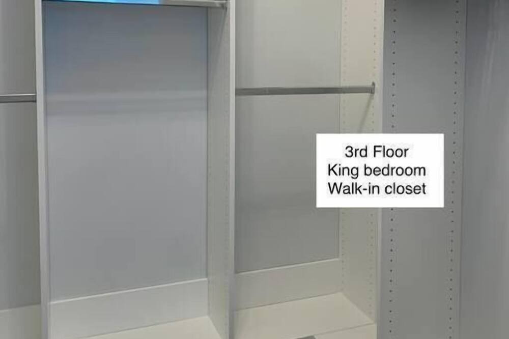 Photo of Bedroom in Neptune Beach