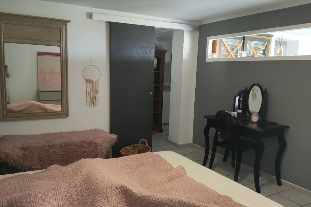 Photo of Bedroom in Casamozza