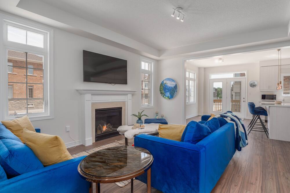 Photo of Livingroom in Watertown