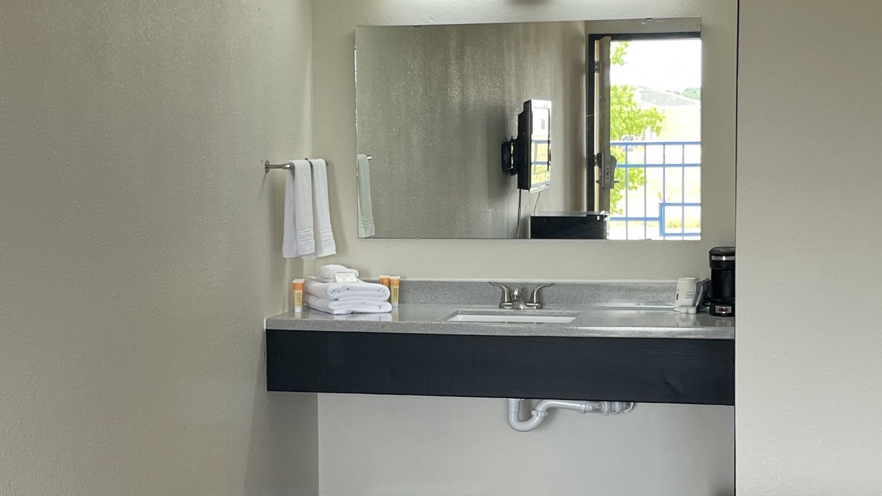 Photo of Bathroom in Mountain Grove
