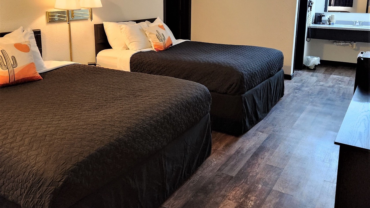 Photo of Bedroom in Mountain Grove