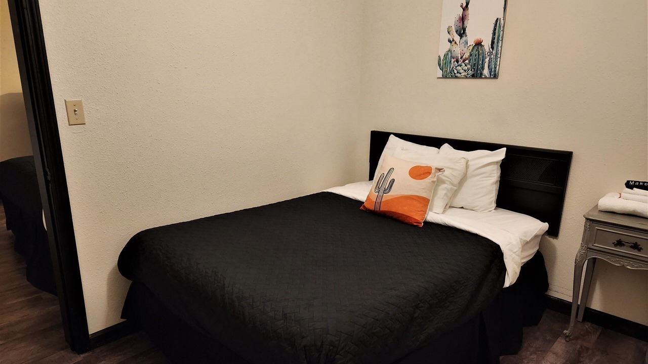 Photo of Bedroom in Mountain Grove
