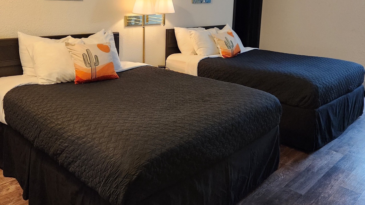 Photo of Bedroom in Mountain Grove