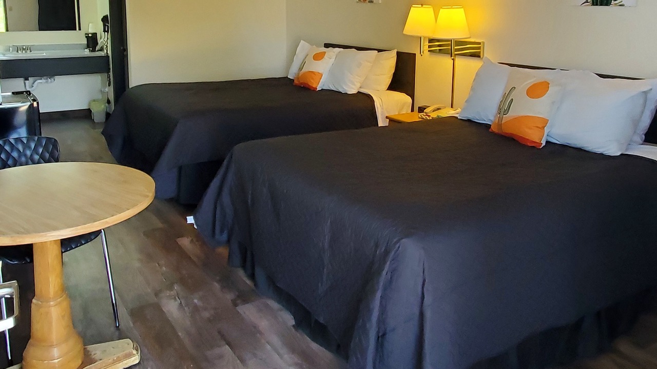 Photo of Bedroom in Mountain Grove