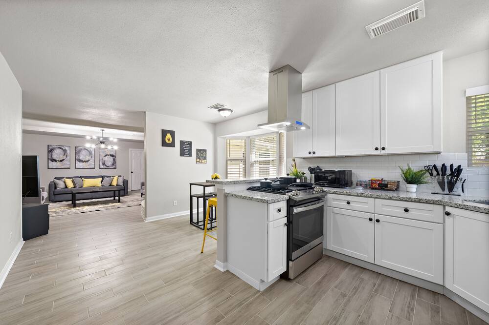 Photo of Kitchen in Spring Branch West