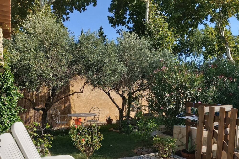 Photo of Others in Lamanon